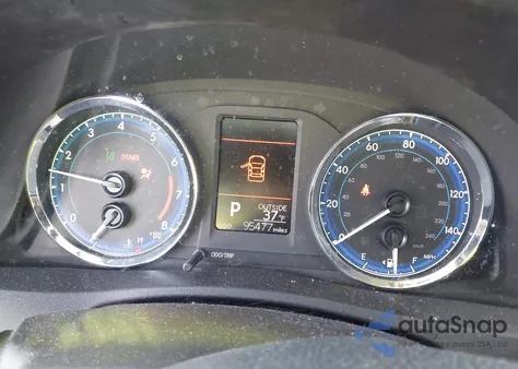 2019 Toyota Corolla Le z USA, uszkodzony, nr VIN 2T1BURHE4KC125996